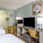 Motel 6 Niagara Falls, On Near The Falls